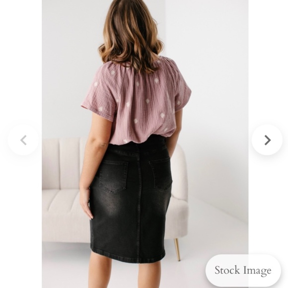 Women’s size 6 The Main Street Exchange brand new with tag “Shannon” black skirt - Picture 3 of 11